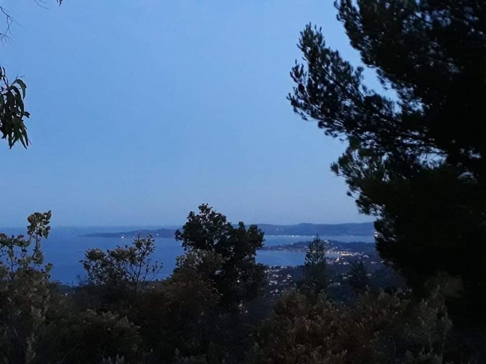 Tres Bel Appartement T3 Avec Splendide Vue Mer Les Issambres Exterior foto